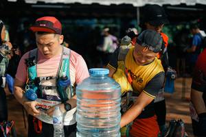 BIB: 
                            <button type="button" onclick="openModal(25267937)" class="btn btn-primary btn-sm float-right btn-popup" data-toggle="modal" data-target=".modal-high-quality">
                        <i class="fas fa-shopping-cart"></i> Add to Cart
                    </button>
                                            <button type="button" onclick="isThisMe(25267937, true)" class="btn btn-success btn-sm float-right btn-popup btn-isme hidden" data-toggle="tooltip" data-placement="bottom" title="นี่คือรูปของคุณใช่ไหม คลิกที่นี่เพื่อเอาเข้าอัลบั้ม">
                        <i class="fas fa-plus"></i> Add to album
                    </button>
                    <button type="button" onclick="isThisMe(25267937, false)" class="btn btn-warning btn-sm float-right btn-popup btn-isnotme hidden">
                        <i class="fas fa-ban"></i> Remove from album
                    </button>